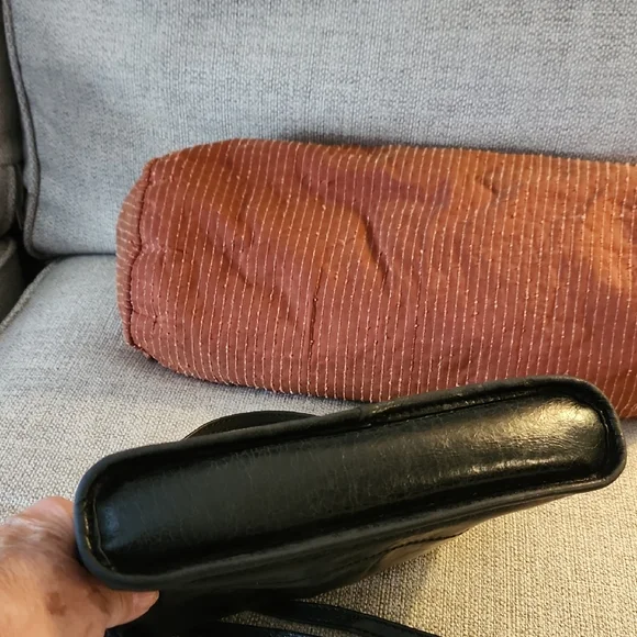 Elegant Black Hobo Leather Women's Bag - Picture 6 of 6